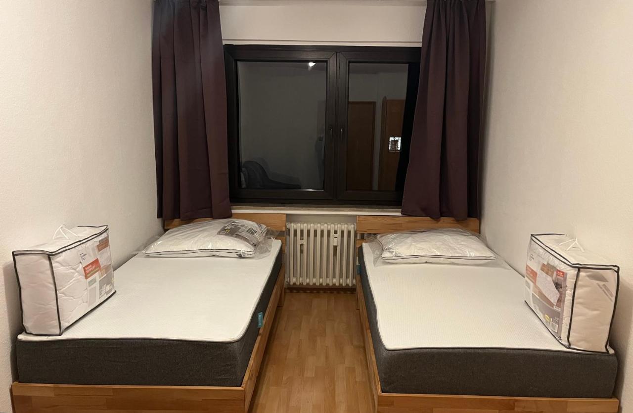 Zimmer Fuer Monteure, Handwerker Oder Reisende Ессен Екстер'єр фото