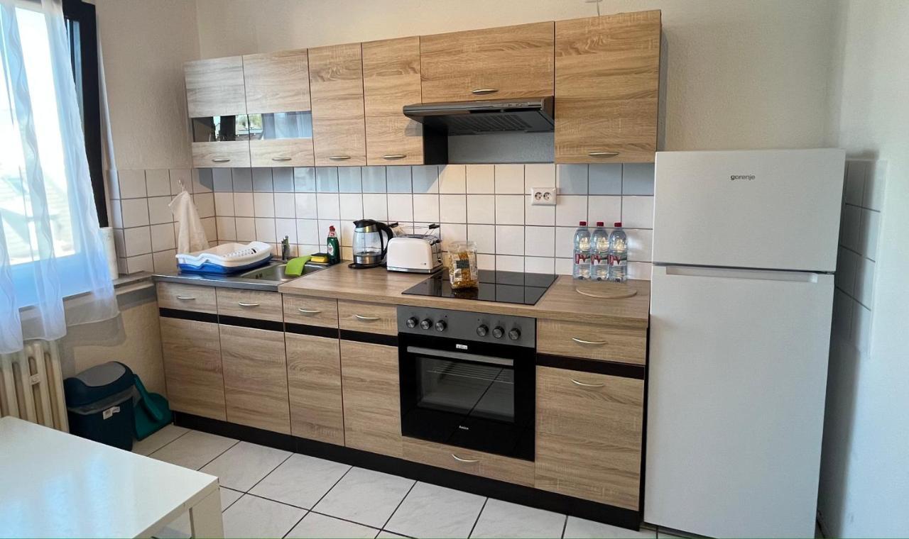 Zimmer Fuer Monteure, Handwerker Oder Reisende Ессен Екстер'єр фото
