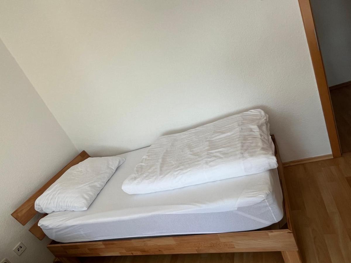 Zimmer Fuer Monteure, Handwerker Oder Reisende Ессен Екстер'єр фото